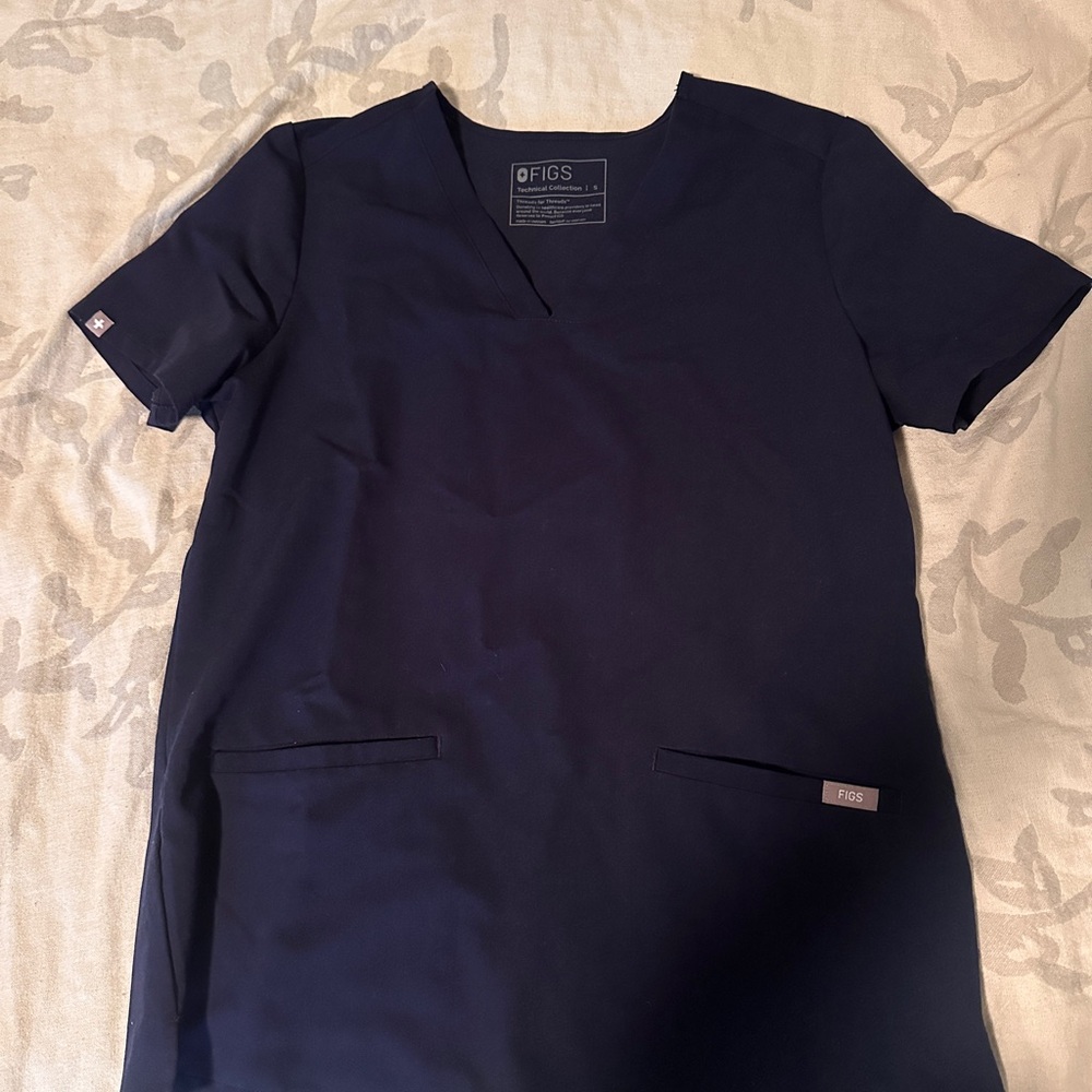 FIGS Navy Casma V-Neck Scrub Top